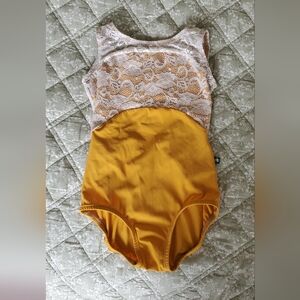 Lucky Leo dancewear XS